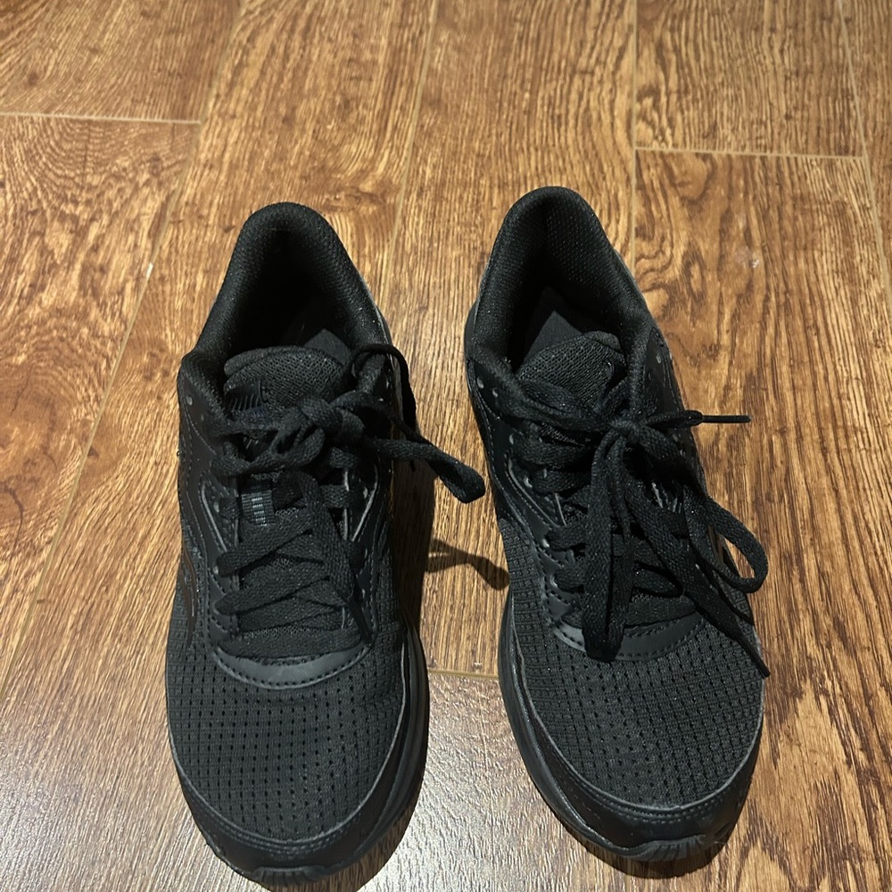 Saucony Women's Black Sneakers